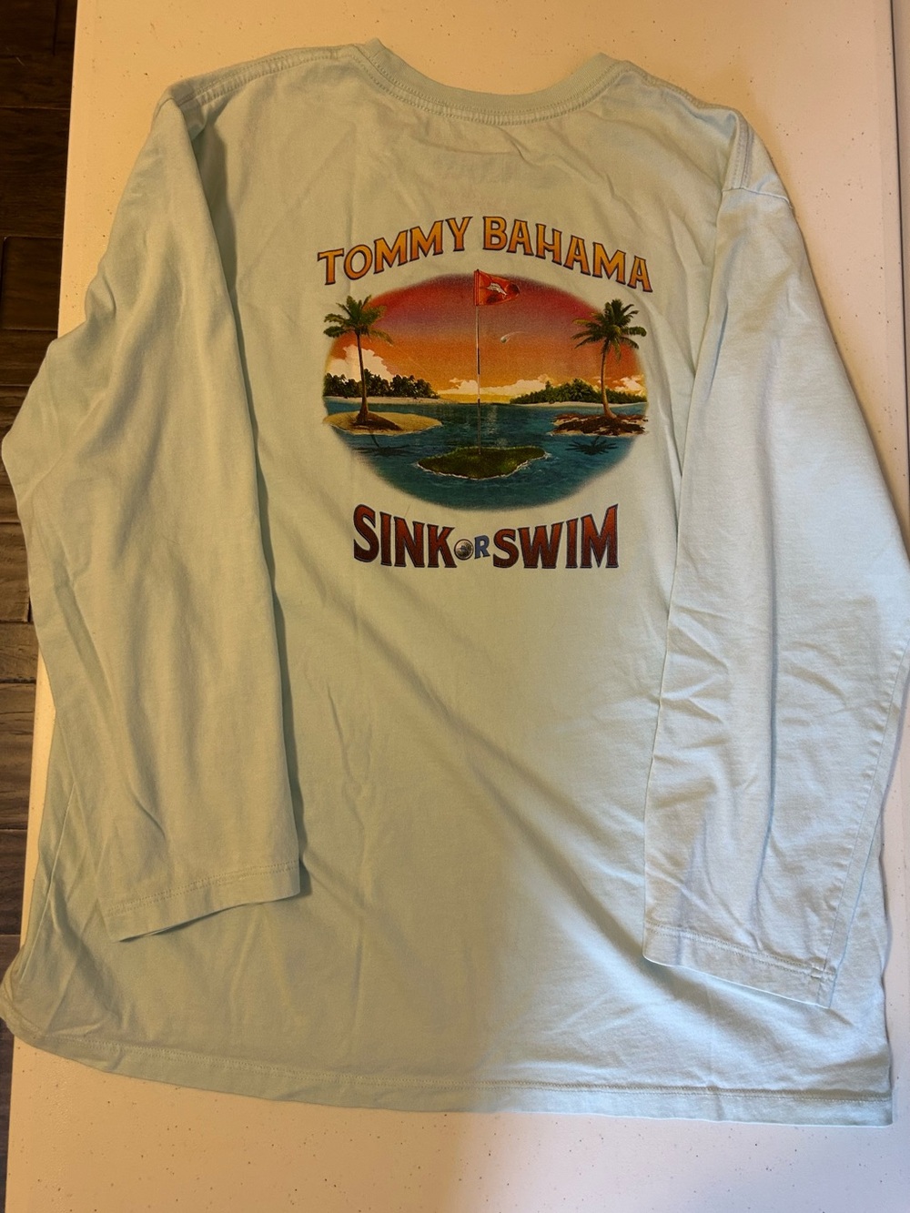 Tommy Bahama Men’s Light Blue/Aqua ‘Sink or Swim’ Golf theme Long-Sleeve Tee